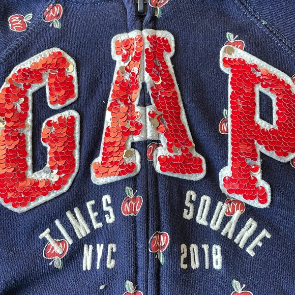 GAP Kids, Blue NYC Apple ๐ Sweatshirt, Used, Size XS 4-5, Zip Up, Pockets - Picture 3 of 6